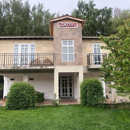 Zaton Guesthouse Cholpon-Ata Exterior foto